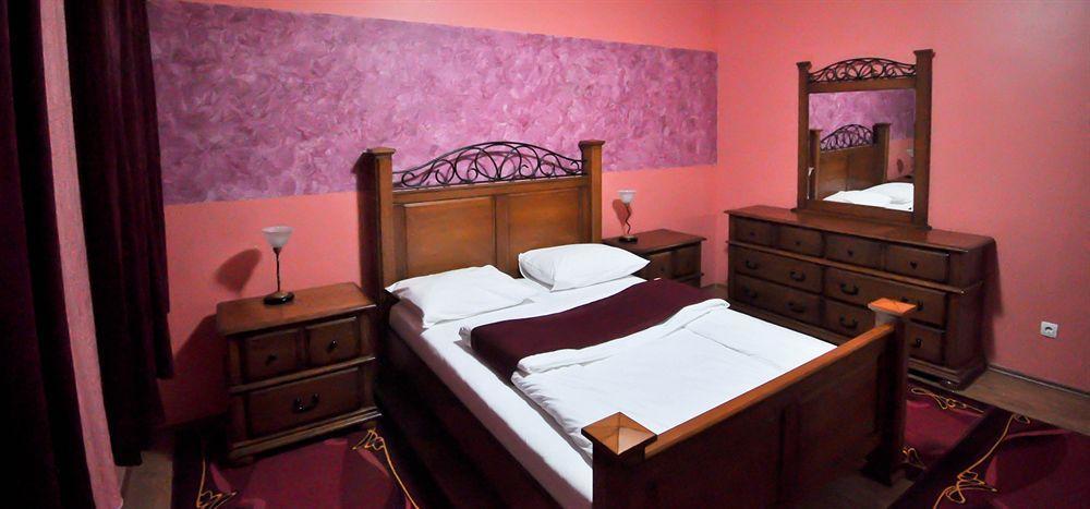 Hotel Bm SJJ