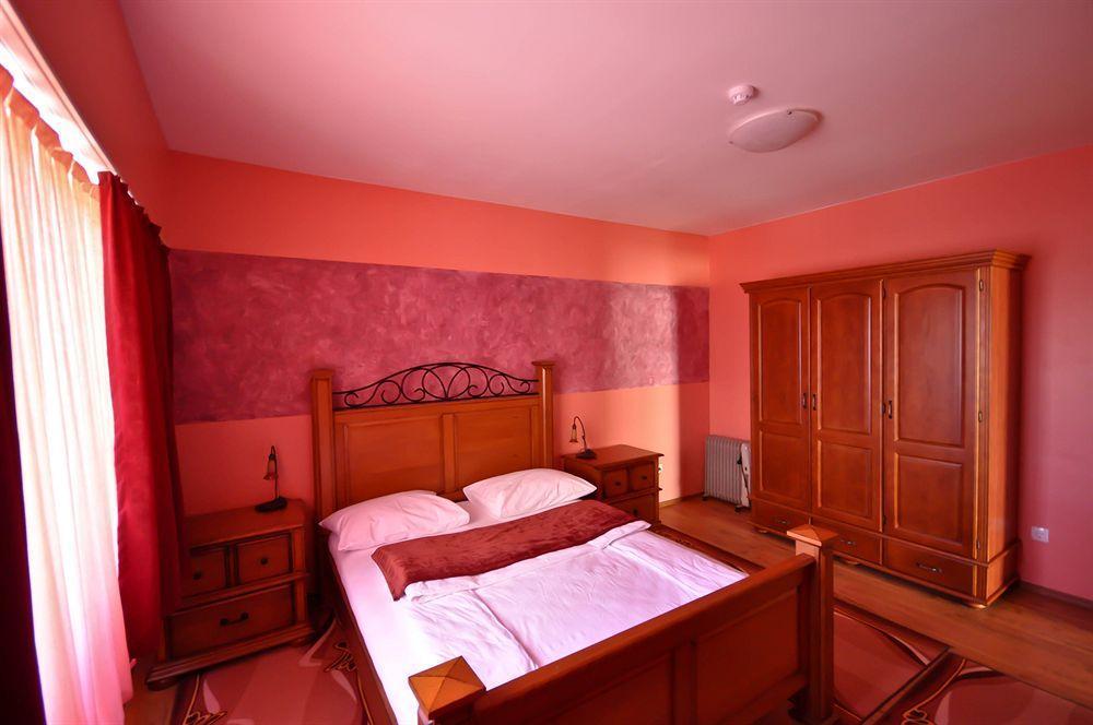 Bm Hotel SJJ
