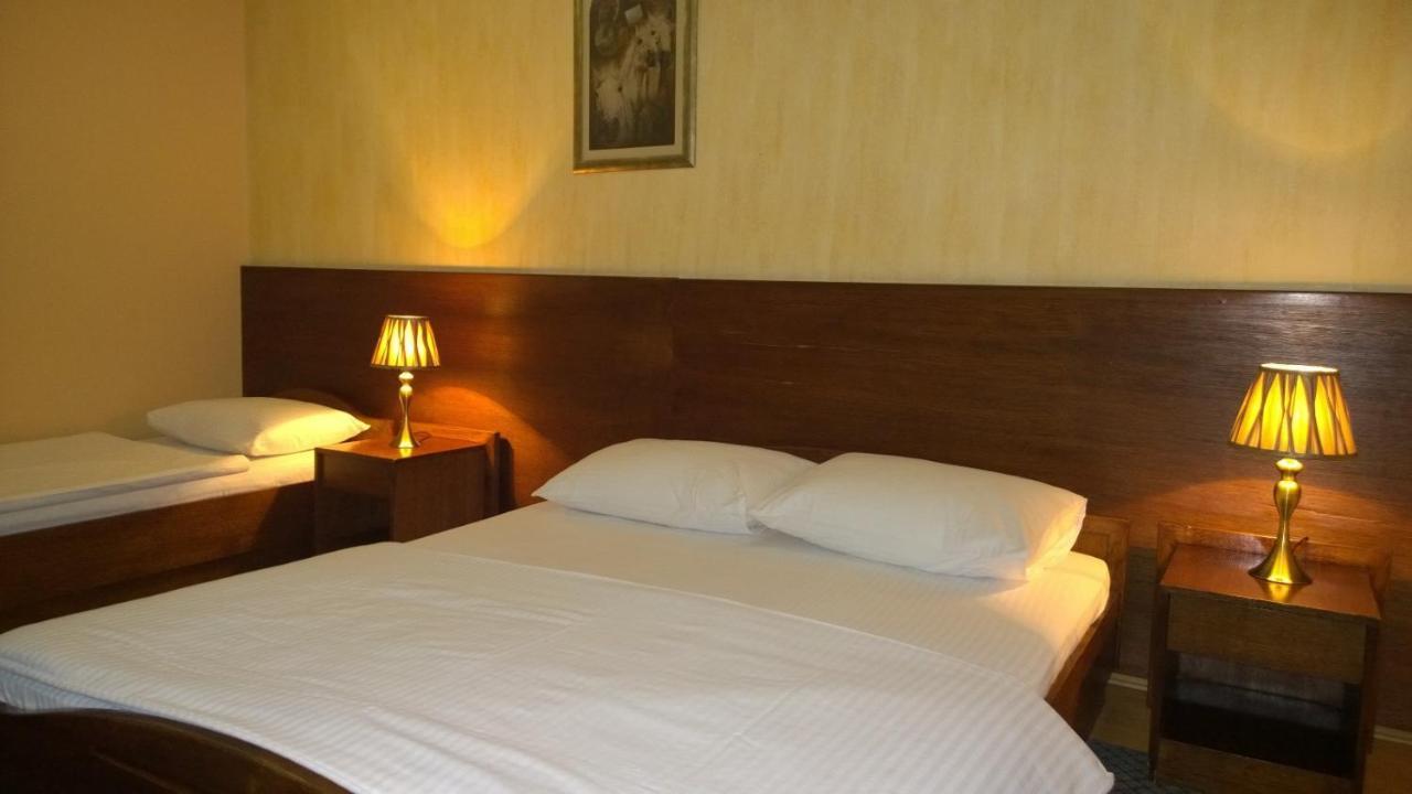 Hotel Bm SJJ